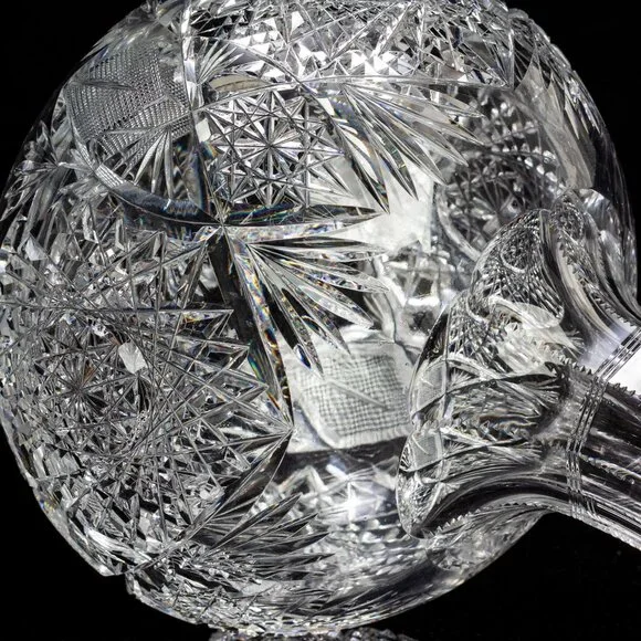 Antique Hand-Cut Crystal Vase With Intricate Starburst & Geometric Patterns - Picture 3 of 9